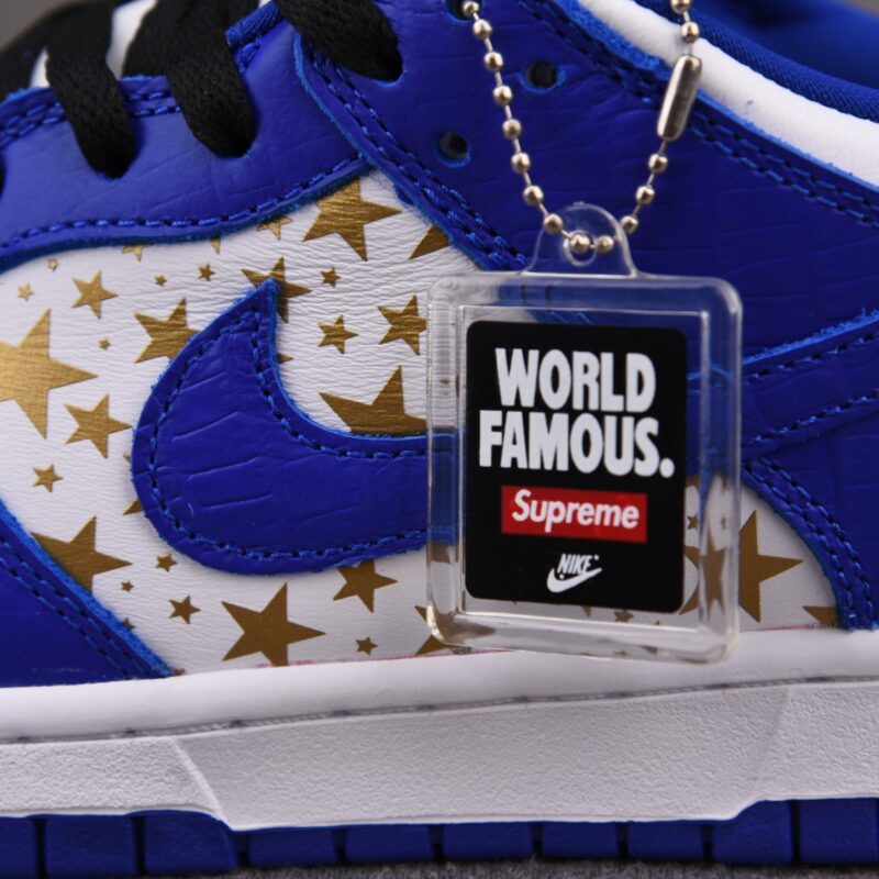 (BEST) Nike Supreme Dunk Low OG SB 'HYPER ROYAL'