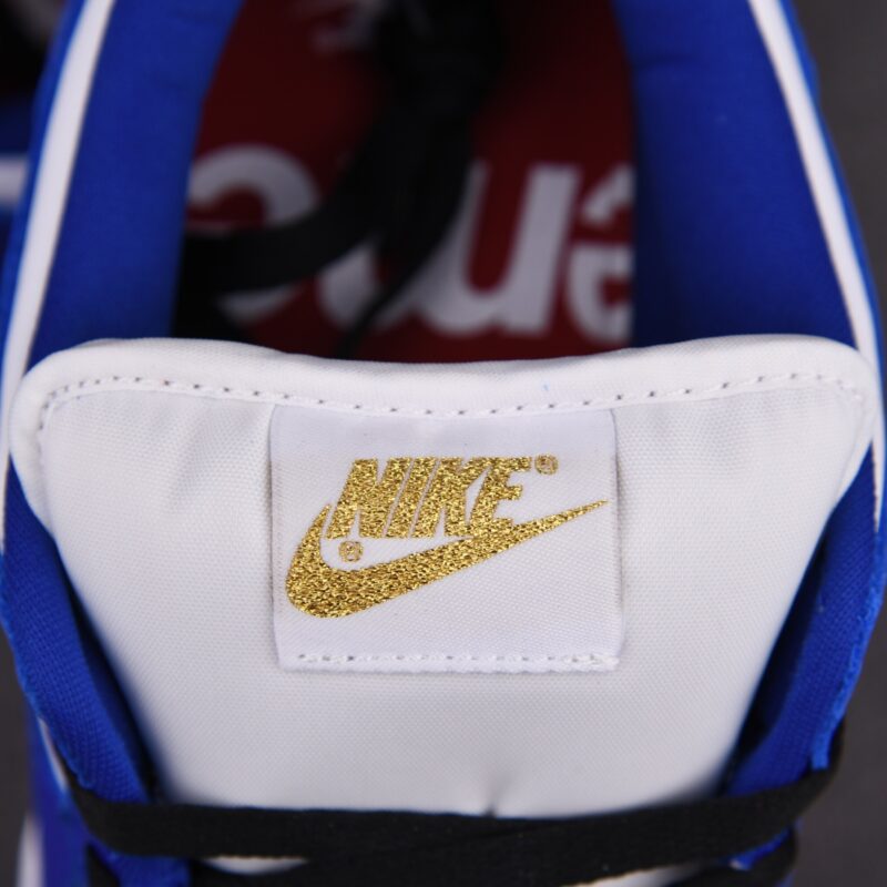 (BEST) Nike Supreme Dunk Low OG SB 'HYPER ROYAL'