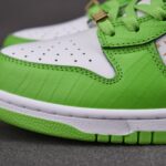 (BEST) Nike Supreme Dunk Low OG SB 'MEAN GREEN'