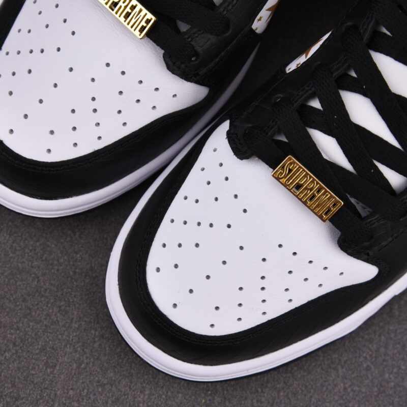 Nike SB Dunk Supreme OG QS 'BLACK'