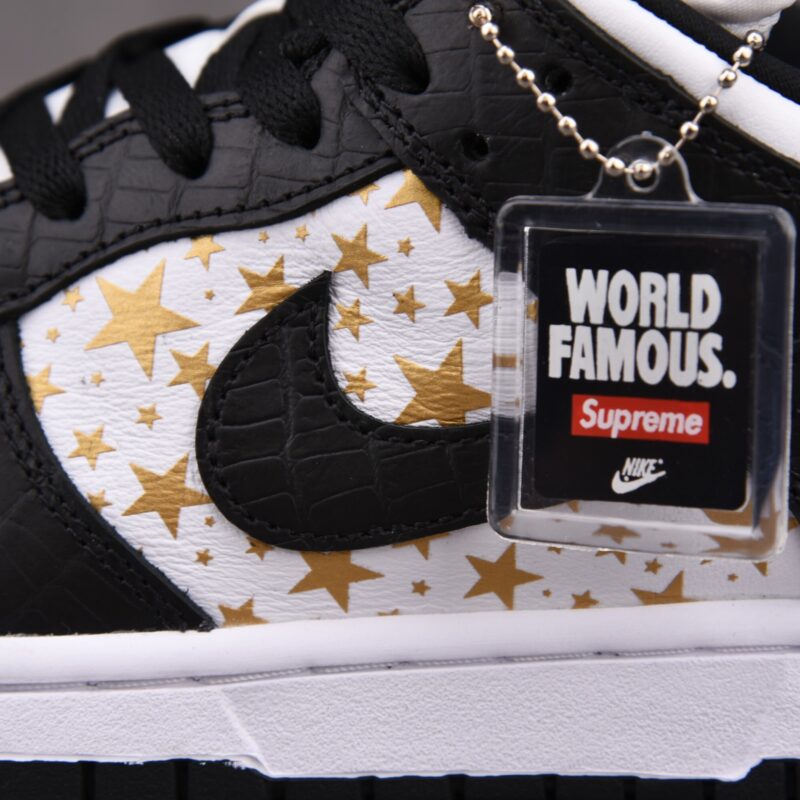 Nike SB Dunk Supreme OG QS 'BLACK'