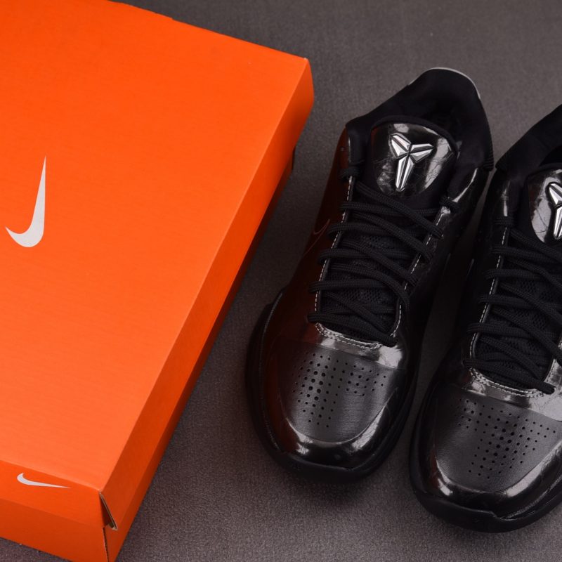 (BEST) Kobe 5 'Blackout'