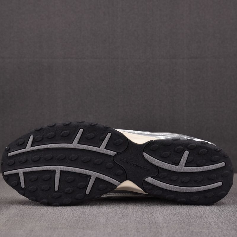 (BEST) New Balance 204L 'Silver Metallic Black'