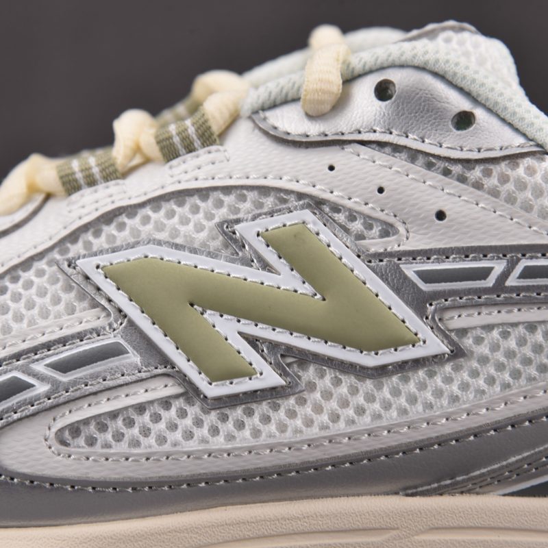 (BEST) New Balance 204L Silver Metallic 'Sage Green'