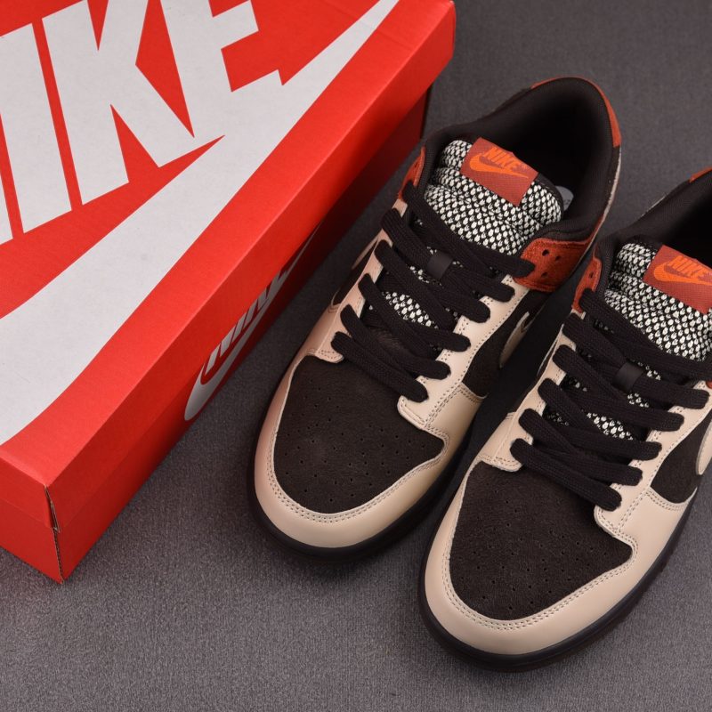 (BEST) Nike Dunk Low 'RED PANDA'