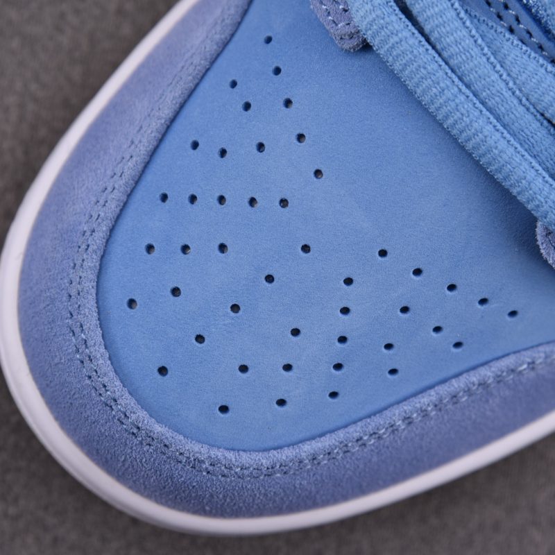 (BEST) Nike SB Dunk Low PRM 'PHILLIES'