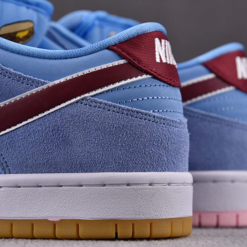 (BEST) Nike SB Dunk Low PRM 'PHILLIES'