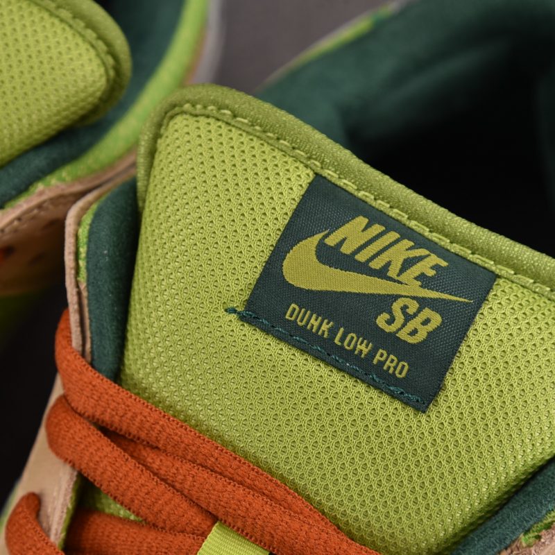 (BEST) Nike SB Dunk Low 'ESCARGOT'