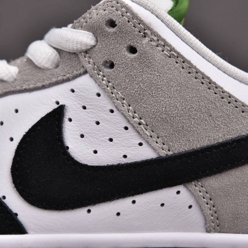 (BEST) Nike SB Dunk Low Pro 'CHLOROPHYLL'