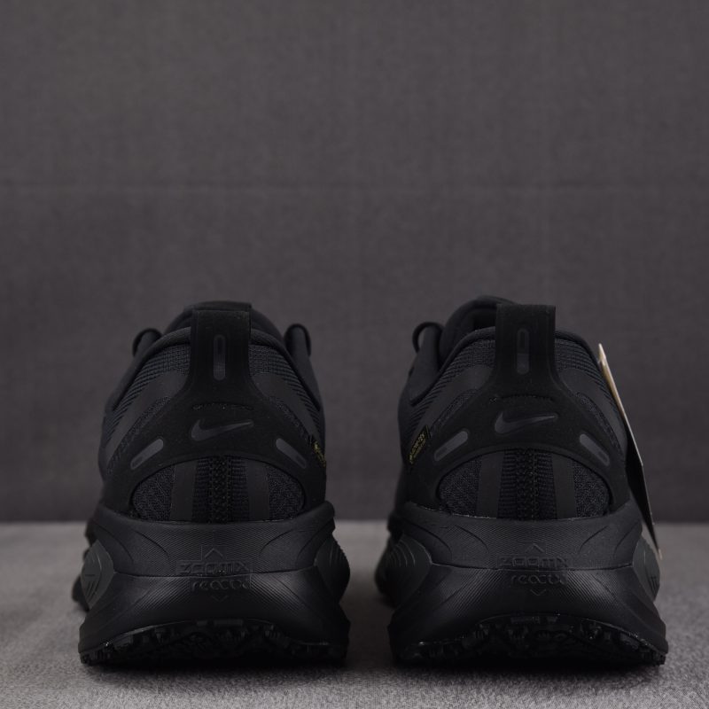 (BEST) Nike Vomero 18 Gore-Tex 'Black Anthracite'