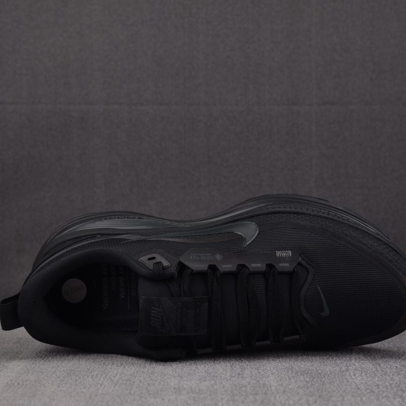 (BEST) Nike Vomero 18 Gore-Tex 'Black Anthracite'