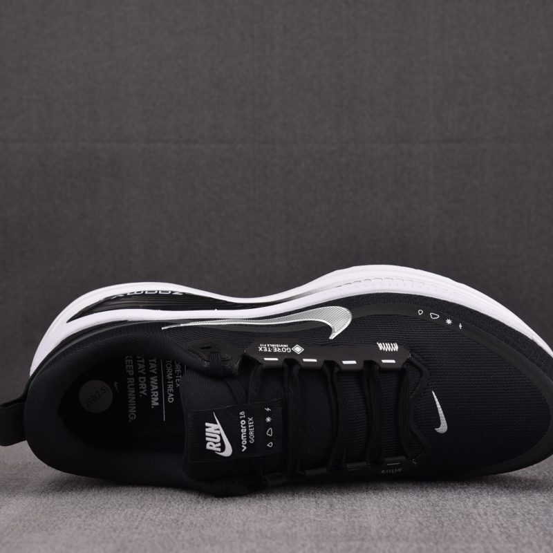(BEST) Nike Vomero 18 Gore-Tex 'Black White Metallic Silver'