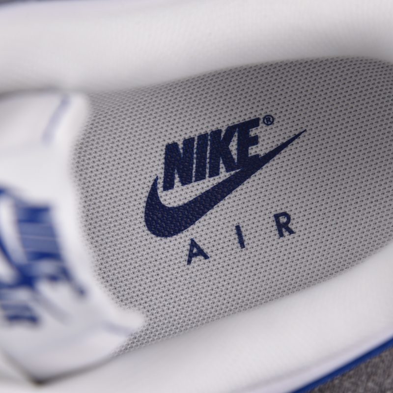 (BEST) Air Force 1 Low '07 LV8 White Deep Royal Blue