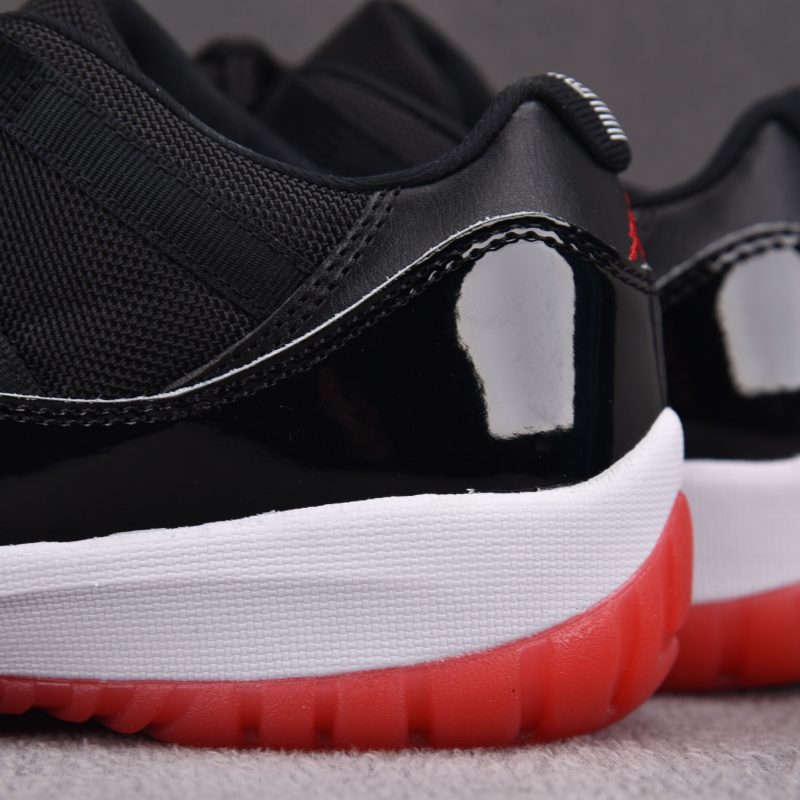 (BEST) Jordan 11 Retro Low 'Bred'