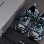 (BEST) Balenciaga 3XL Sneakers 'Hologram Blue'