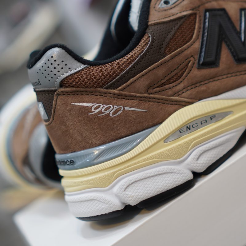 (BEST) JJJJound x New Balance 990v3 'Montréal'