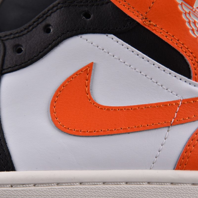 (BEST) Jordan 1 Mid 'Black Toe Starfish'