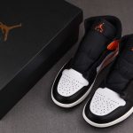 (BEST) Jordan 1 Mid 'Black Toe Starfish'