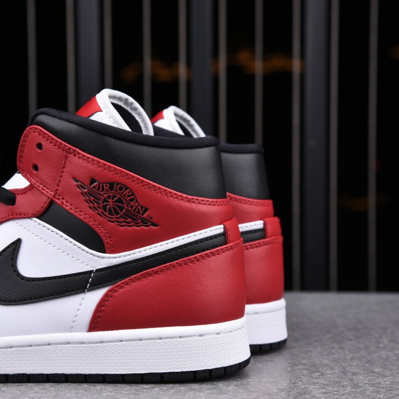 (BEST) Jordan 1 Mid 'Chicago Toe'