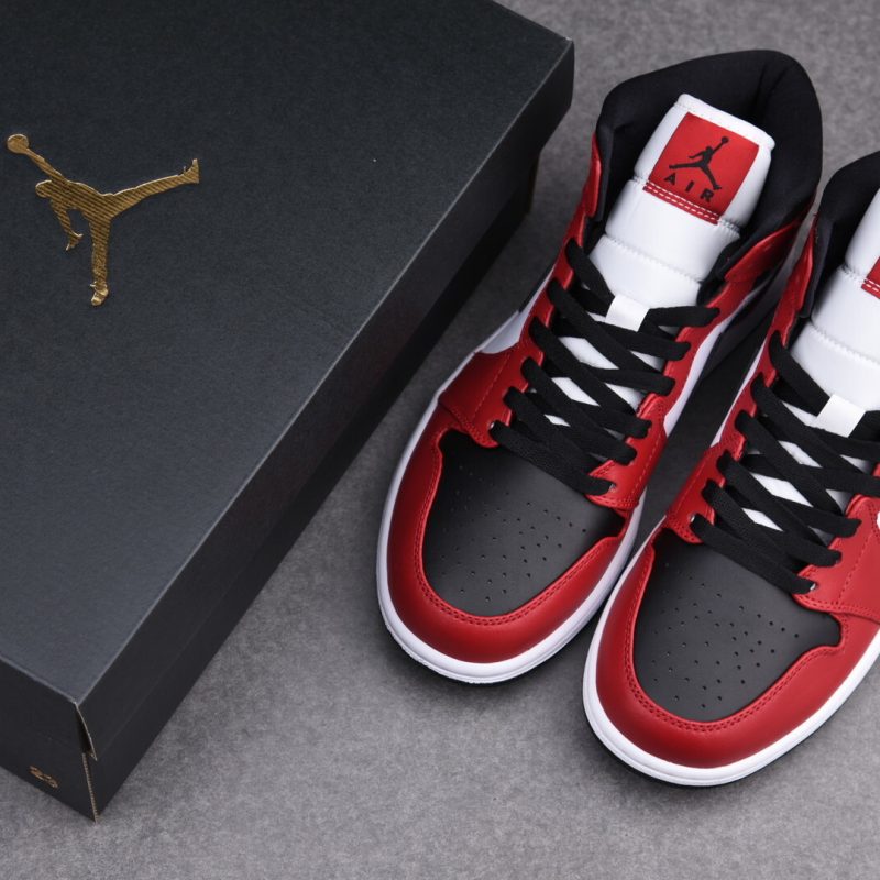 (BEST) Jordan 1 Mid 'Chicago Toe'