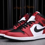(BEST) Jordan 1 Mid 'Chicago Toe'