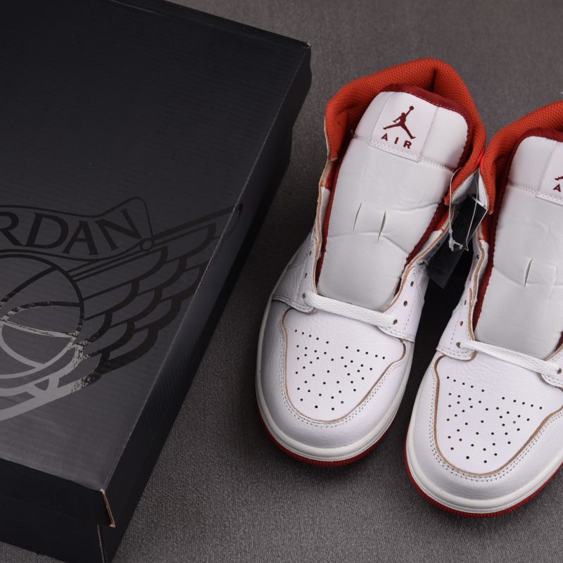 (BEST) Jordan 1 Mid 'Dune Red'