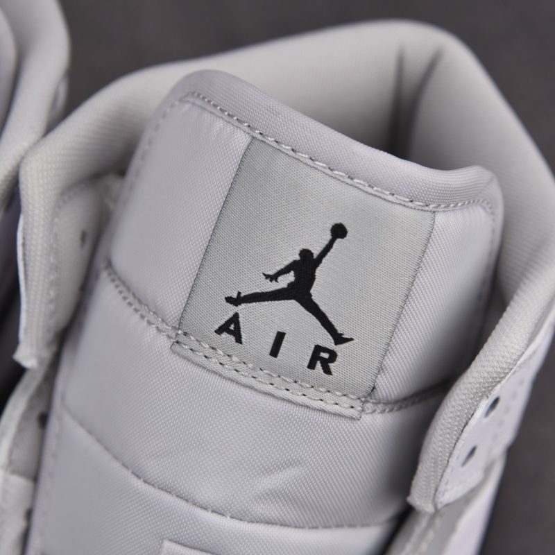 (BEST) Jordan 1 Mid 'Light Smoke Grey' V2