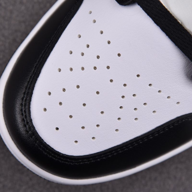 (BEST) Jordan 1 Mid 'Panda'