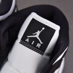 (BEST) Jordan 1 Mid 'Panda'