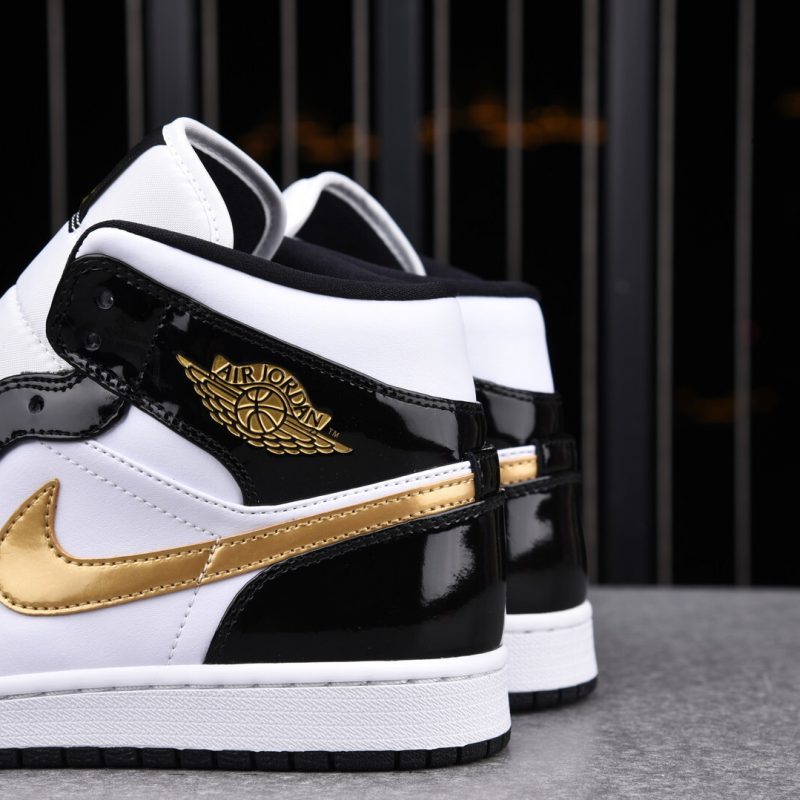 (BEST) Jordan 1 Mid Patent 'Black Gold'