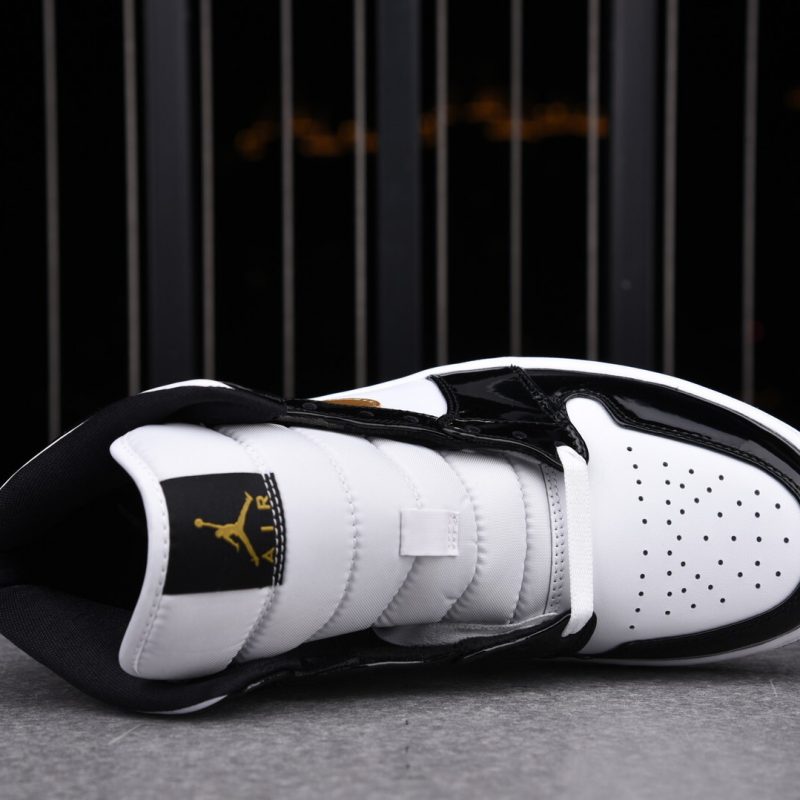 (BEST) Jordan 1 Mid Patent 'Black Gold'