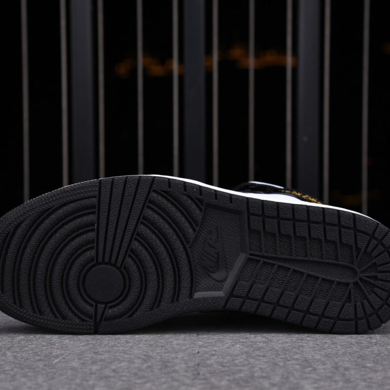 (BEST) Jordan 1 Mid Patent 'Black Gold'