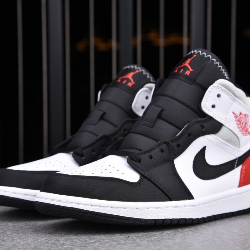 (BEST) Jordan 1 Mid SE 'Union Black Toe'