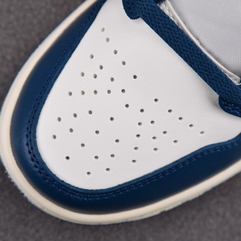 (BEST) Jordan 1 Mid 'Sky J French Blue'