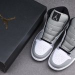 (BEST) Jordan 1 Mid 'Smoke Grey' V1