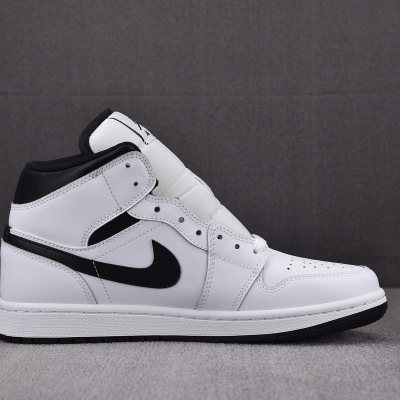 (BEST) Jordan 1 Mid 'White Black'