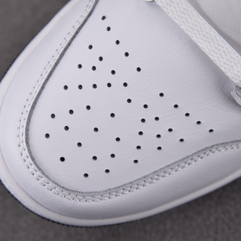 (BEST) Jordan 1 Mid 'White Black'