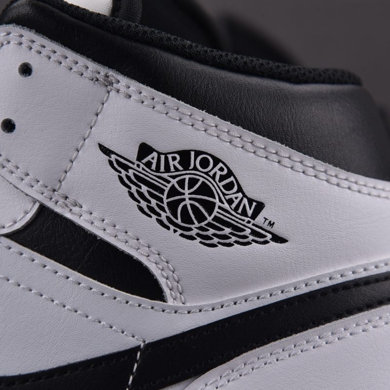 (BEST) Jordan 1 Mid 'White Black'