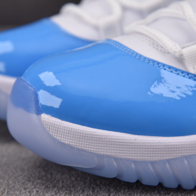 (BEST) Jordan 11 Retro Low 'University Blue' (2026)