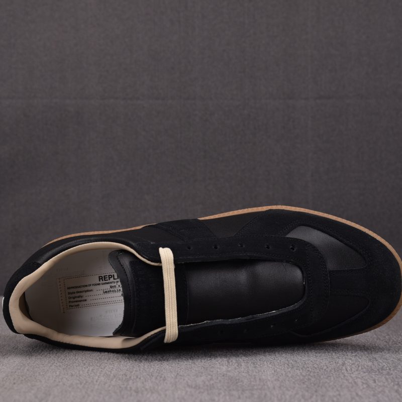 (BEST) Maison Margiela Replica 'Black' Sneakers