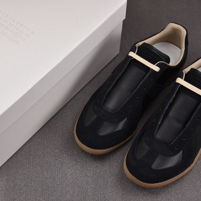 (BEST) Maison Margiela Replica 'Black' Sneakers