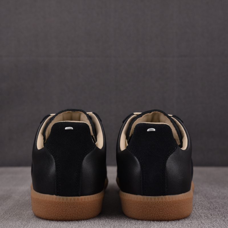 (BEST) Maison Margiela Replica 'Black' Sneakers