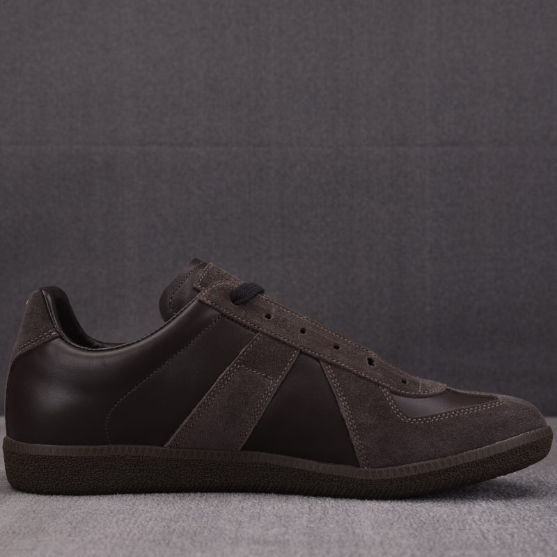 (BEST) Maison Margiela Replica 'Brown' Sneakers