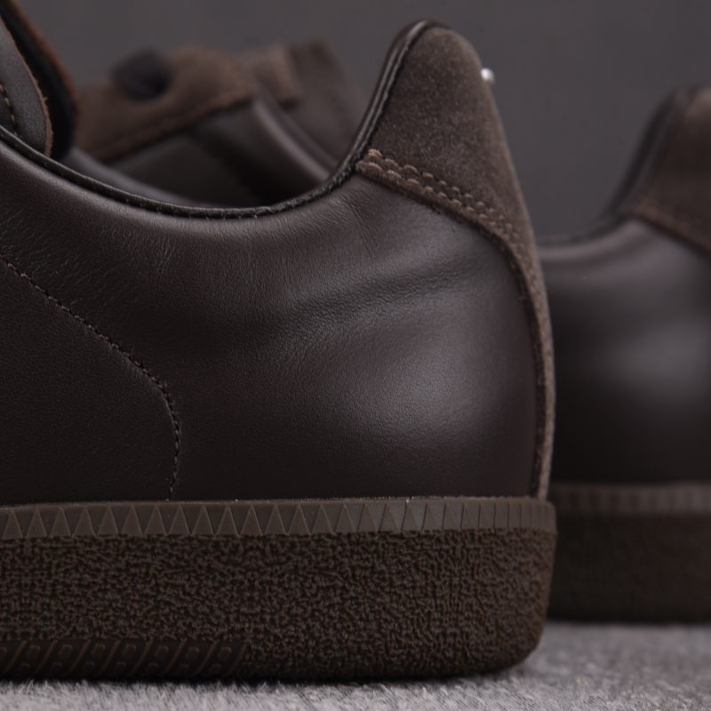 (BEST) Maison Margiela Replica 'Brown' Sneakers
