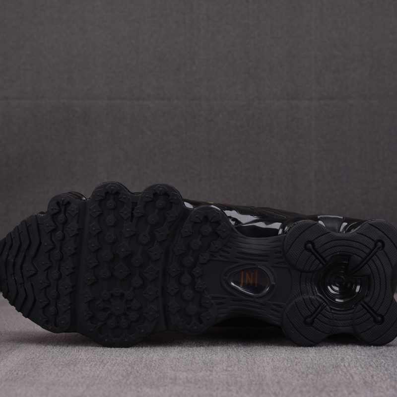 NIKE Shox TL Black University Gold