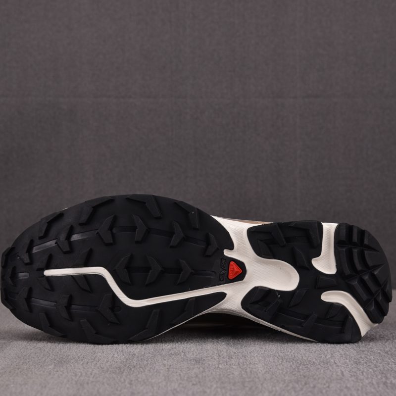 Salomon XT-6 Almond 'Milk Portabella'