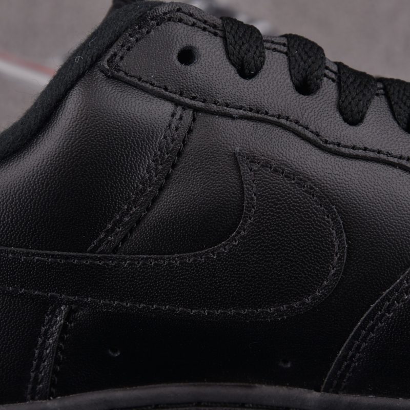 Supreme x Air Force 1 Low 'Black'