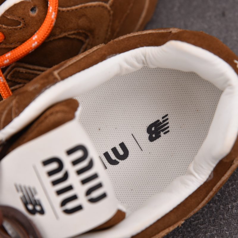 (BEST) Miu Miu x New Balance 530 SL Wmns 'Cinnamon'
