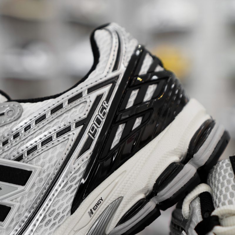 (BEST) New Balance 1906R 'Silver Black'