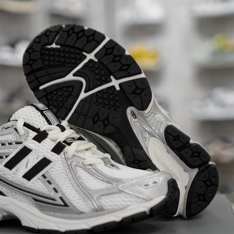 (BEST) New Balance 1906R 'Silver Black'